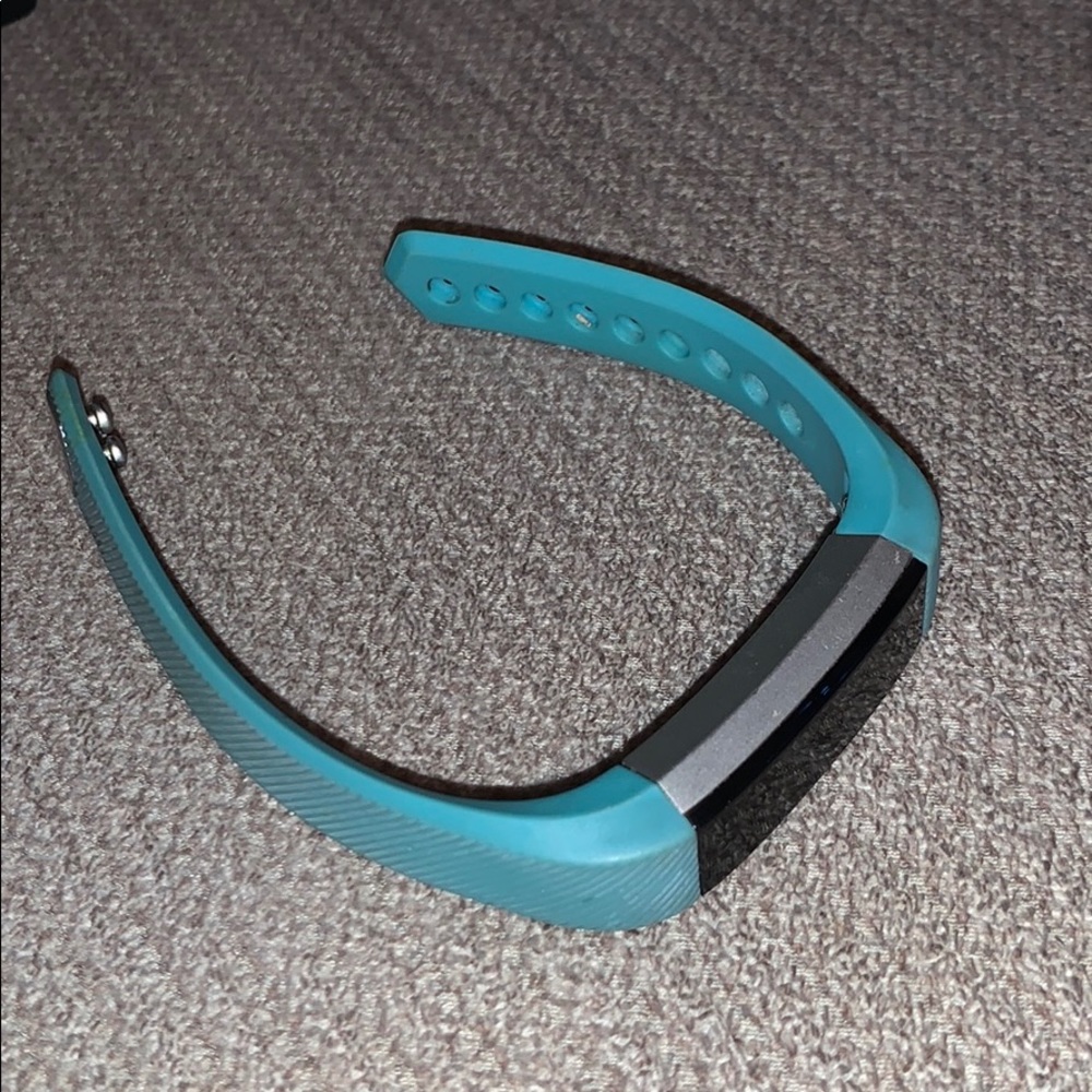 Fitbit Alta Fitness Watch plus Charger
